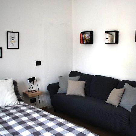Le Stanze Di Alicam Bed and Breakfast Arona Exteriör bild
