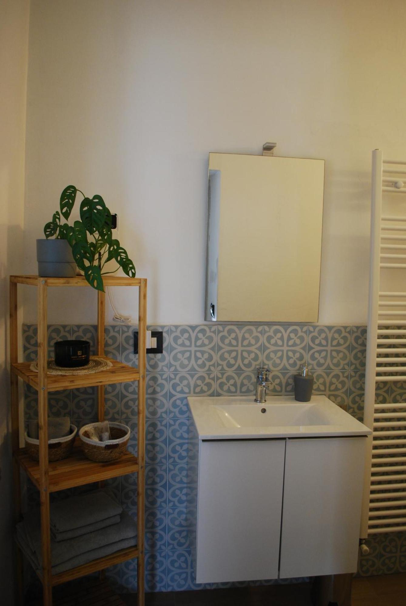 Le Stanze Di Alicam Bed and Breakfast Arona Exteriör bild