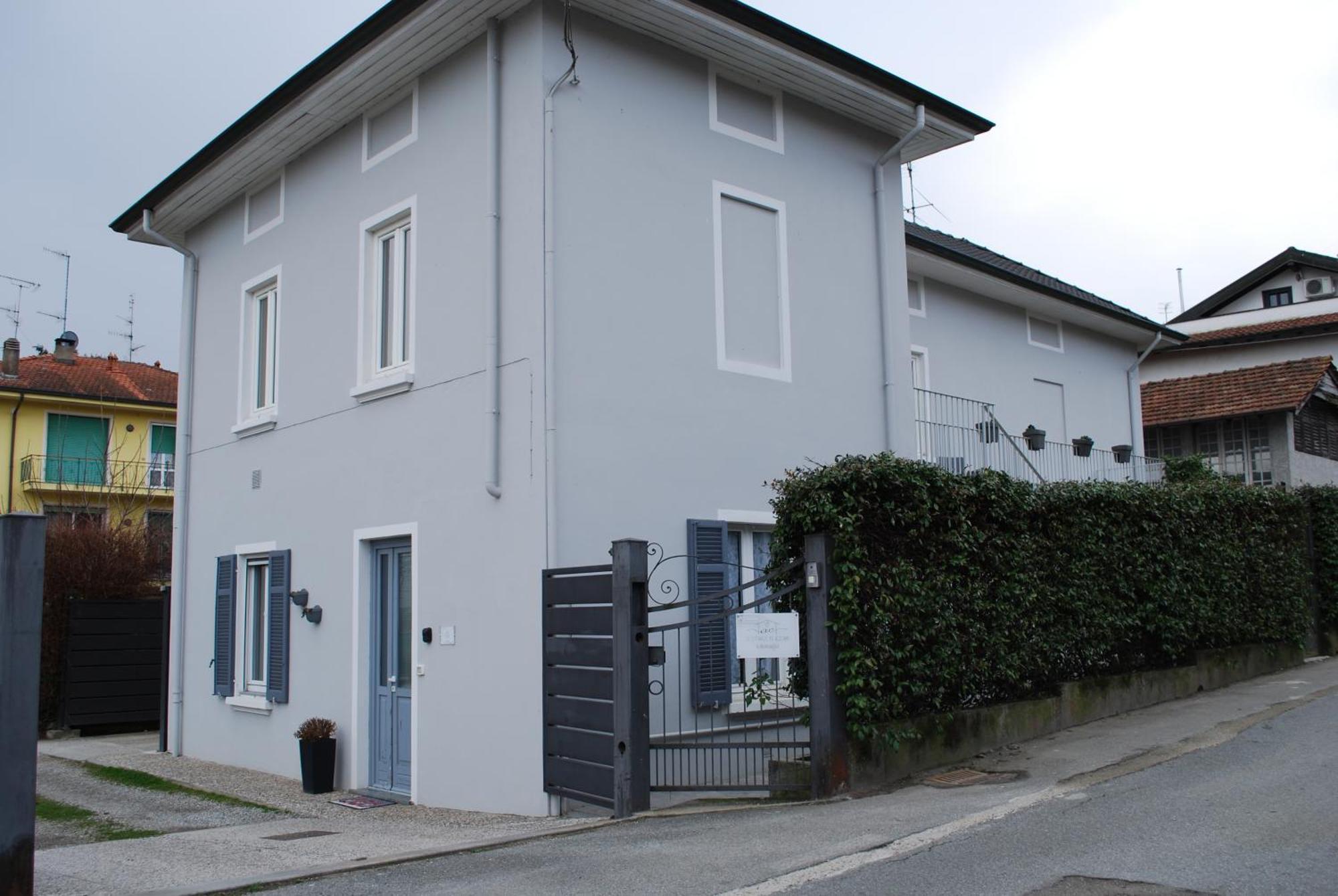 Le Stanze Di Alicam Bed and Breakfast Arona Exteriör bild